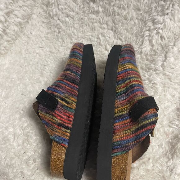 Rocket Dog fabric multi color Striped Clogs with Buckle accent SZ9 - Picture 5 of 9